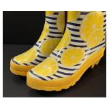 DR - New Serra Ladies Rain Boots - Lemon Print, Size 8