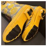 DR - New Serra Ladies Rain Boots - Lemon Print, Size 8
