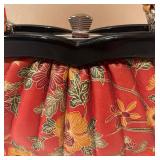 DR - Handbag - Floral Pattern with Black Frame