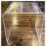 LR -Vintage Clear Lucite Nesting Tables - 3-Piece Set