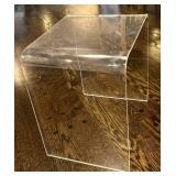 LR -Vintage Clear Lucite Nesting Tables - 3-Piece Set