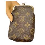 Louis Vuitton Monogram Kiss-Lock Coin Case - Vintage Canvas