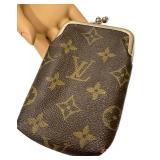 Louis Vuitton Monogram Kiss-Lock Coin Case - Vintage Canvas
