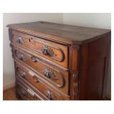 BR1 - Antique Walnut Victorian Dresser 4-Drawer with Carved Leaf Pulls