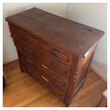 BR1 - Antique Walnut Victorian Dresser 4-Drawer with Carved Leaf Pulls