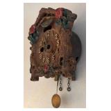 BR2 - Miniature Cuckoo Clock and 2 Metal Trivets