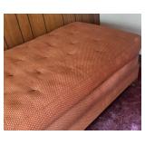 BR2 - Vintage Tufted Ottoman Bench / Daybed