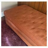 BR2 - Vintage Tufted Ottoman Bench / Daybed