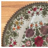 BR2 - Doilies - Vintage Floral Embroidered Set