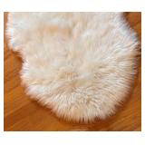 BR2 - Carvapet Plush White Rug - Soft Faux Fur Rug