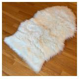 BR2 - Carvapet Plush White Rug - Soft Faux Fur Rug