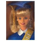 BR2 - Barbie Millennium Grad 2000 Graduation Doll - Special Edition, New in Box