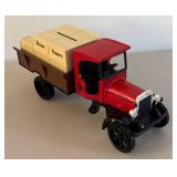 BR2 - Ertl Collectibles 1925 Kenworth Die-Cast Metal Vehicle