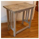 UL - Vintage Accent Table in Weathered Wood