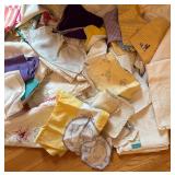 BR1 - Assortment of Vintage Linens