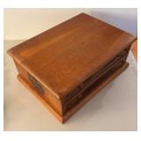 BR1 - J. & P. Coats Spool Cabinet - Vintage 2-Drawer Wood Organizer