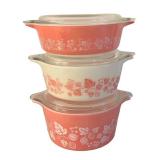 UL - Vintage Pyrex Gooseberry Pattern 3-Piece Bowl Set with Lids