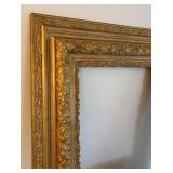 BR1 - Vintage Gold Tone Ornate Picture Frame
