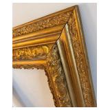 BR1 - Vintage Gold Tone Ornate Picture Frame
