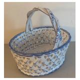 UL - Portuguese Hand-Painted Blue & White Basket
