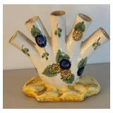 UL - Vintage Italian Finger Vase