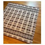 UL - Vintage Blanket - Geometric Border Pattern