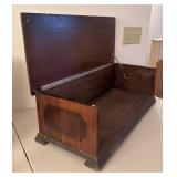 UL - Vintage Wooden Open-Front Storage Box With Lift-Top Lid