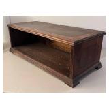 UL - Vintage Wooden Open-Front Storage Box With Lift-Top Lid