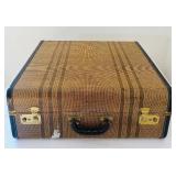 BR1 - Vintage Luggage Set - 2-Piece Striped Suitcases