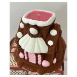 BR1 - Avon Gift Set: Miss Fluffy Puff, Young Hearts Cologne, Island Lime Aftershave, Gingerbread Candle (Lot of 6)