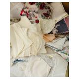uL - Vintage Linens - Assorted Napkins, Doilies & Lace