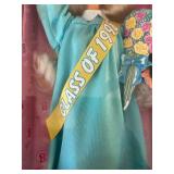 uL - Barbie Graduation Doll - Special Edition, Class of 1999