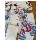uL - Vintage Floral Tablecloths - Assorted Sizes & Patterns