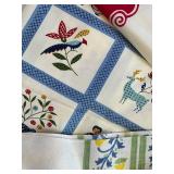 uL - Vintage Floral Tablecloths - Assorted Sizes & Patterns