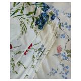 uL - Vintage Floral Tablecloths - Assorted Sizes & Patterns