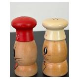 uL - Vintage Poppy & Salty 5in Salt & Pepper Shaker Set