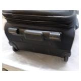 Suitcase on Wheels 22 x 14'...
