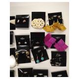 (42) Pairs Earrings