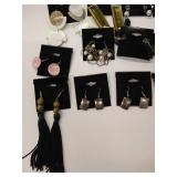 (42) Pairs Earrings