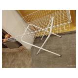 Folding Wire Bin Display