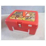(A-2) 3 Vintage Plastic Lunch Boxes... (A-2) 3 Vintage Plastic Lunch Boxes...