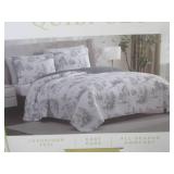 (EW6) Lenox King Size 3-Piece Quilt... (EW6) Lenox King Size 3-Piece Quilt...