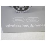 (CSB) 2 Pair of Wireless Headphones... (CSB) 2 Pair of Wireless Headphones...