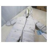 (RCK) Carter's Baby Snowsuit Size 6... (RCK) Carter's Baby Snowsuit Size 6...