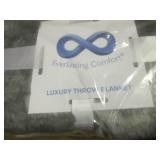 (EC1) Big Box of Assorted New Items... (EC1) Big Box of Assorted New Items...