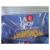 (B-2) 6 Bags of La Choy Chow Mein N... (B-2) 6 Bags of La Choy Chow Mein N...