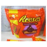 (B-1) 5 Snack Size Bags of Reeses C... (B-1) 5 Snack Size Bags of Reeses C...