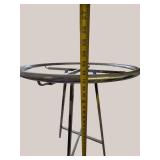 Round Clothing Display Rack – Adjustable Store Fixture