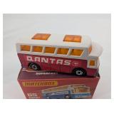 Matchbox 65 Airport Coach Qantas Superfast - Made in England 1977