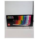 LEGO 40516 Everyone Is Awesome - Rainbow Minifigure Set (346 pcs)